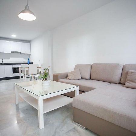 Apartamento Apartamento en la Carihuela con Piscina y Parking, al lado de la Playa Torremolinos Exterior foto